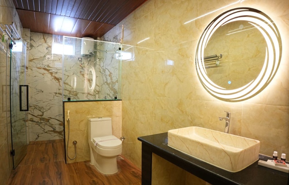 Mirror Hotels & Resorts