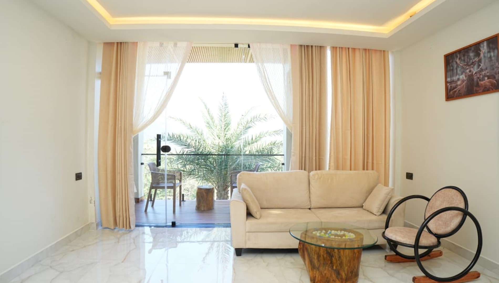 Mirror Hotels & Resorts