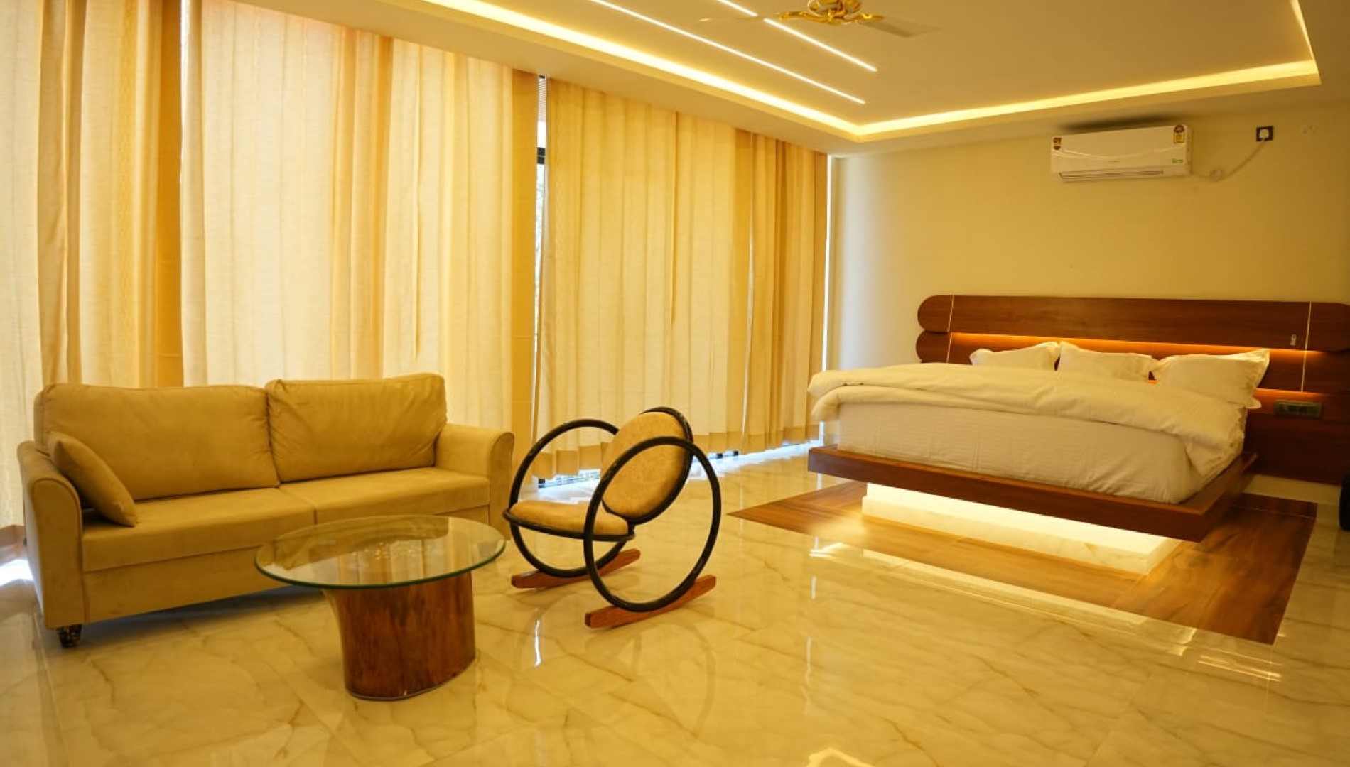 Mirror Hotels & Resorts